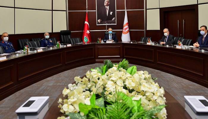 سربراہ پاک فضائیہ کا دورہ ترکی، ترک دفاعی صنعتوں کے صدر سے ملاقات