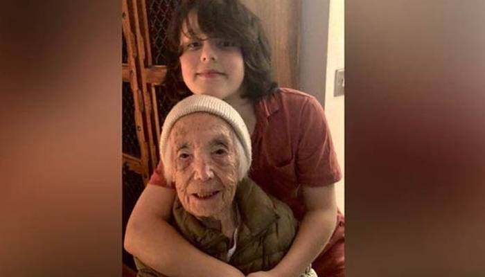 ٹک ٹاک پر 110 سالہ خاتون کی گائیکی کی ویڈیو وائرل