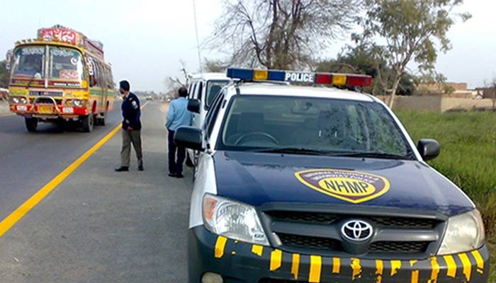 لاہور: موٹر وے پولیس کی منشیات فروش خاتون سمیت دو ملزم گرفتار