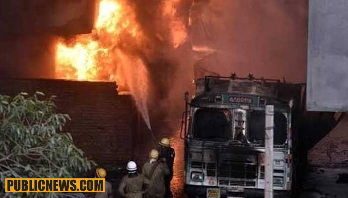 مہران فیکٹری میں آگ لگی تو فائر بریگیڈ ٹیم کیوں نہ پہنچی؟