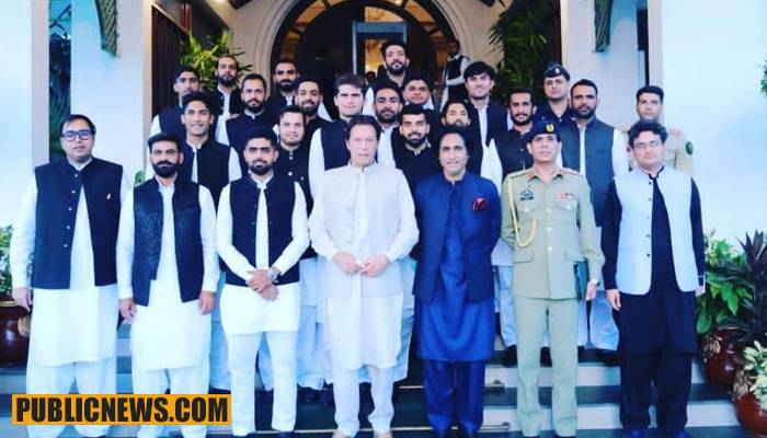 ٹی20 ورلڈ کپ سکوارڈ سے وزیرِ اعظم کی ملاقات