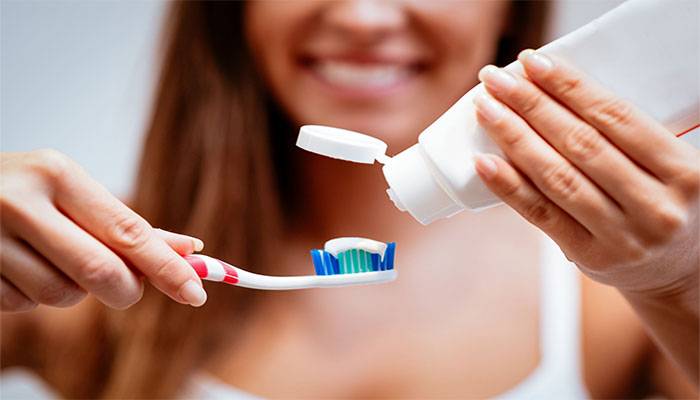 روزانہ برش کرنے کی عادت آپ کو ان خطرناک بیماریوں سے بچاتی ہے