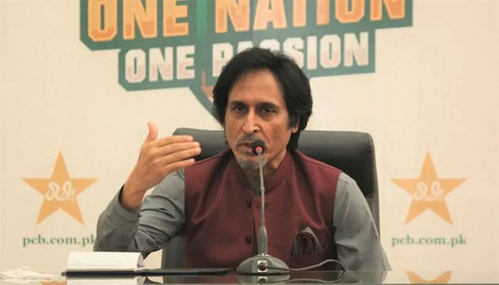 کھلاڑیوں کی کارکردگی پر کپتان سے سوال ہونا چاہیے: رمیز راجا