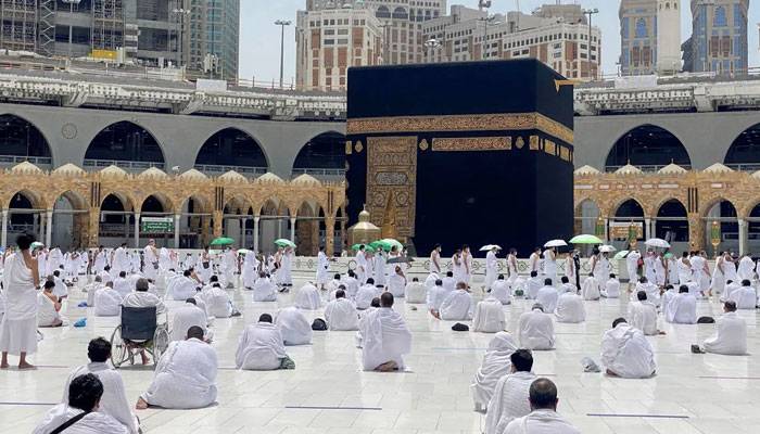 خانہ کعبہ اور مسجد نبوی میں اعتکاف کی اجازت