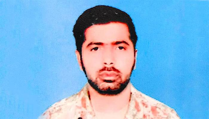 بلوچستان: دہشتگردوں کیساتھ جھڑپ، میجر شاہد بشیر شہید