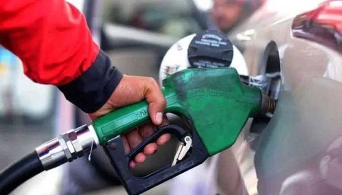 پٹرول کی قیمت میں 24 روپے 3 پیسے کا بڑا اضافہ