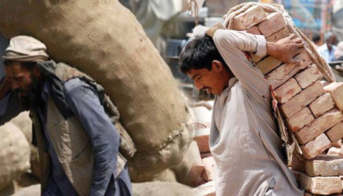 پنجاب میں مزدور کی کم سے کم اجرت بڑھا دی گئی
