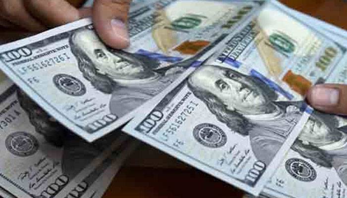 ڈالر 207 روپے کی بلند ترین سطح سے تجاوز کرگیا