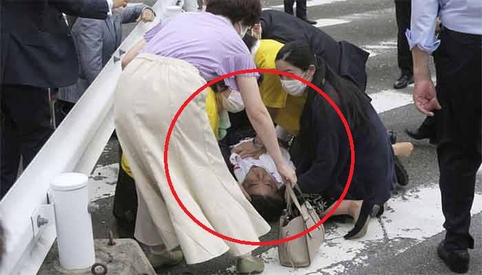 جاپان کے سابق وزیراعظم قاتلانہ حملے میں ہلاک