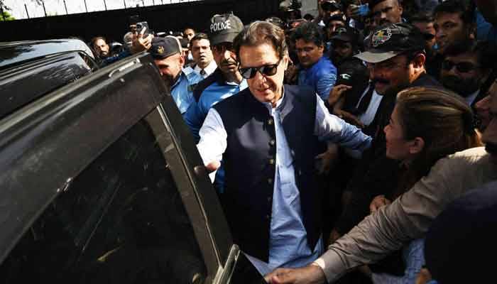 عمران خان کو PTI چیئرمین کے عہدے سے ہٹانے کی درخواست پر فیصلہ محفوظ