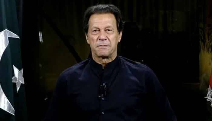 لانگ مارچ ختم: عمران خان نے 26 نومبر کو راولپنڈی پہنچنے کی کال دے دی