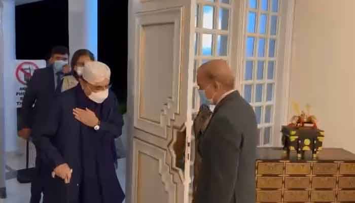 آصف زرداری کی وزیر اعظم سے ملاقات، ملکی صورتحال پرتبادلہ خیال