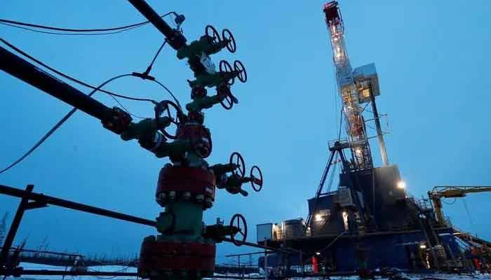 پاکستان روس سے سستا تیل خریدے گا، پاکستانی وفد ماسکو پہنچ گیا