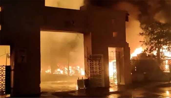 اسلام آباد ایچ نائن کے اتوار بازار میں آتشزدگی