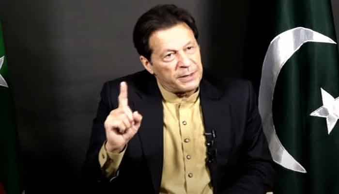 اسمبلیوں کی تحلیل: عمران خان نے ماہرین سے قانونی مشاورت کرلی