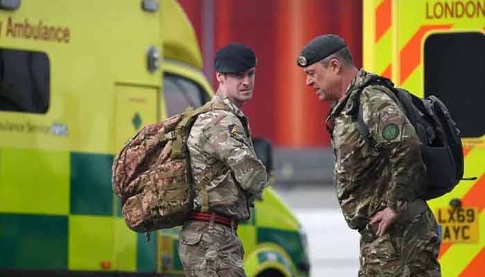 برطانوی حکومت نے ایمبولینس سروسز چلانے کیلئے فوج طلب کرلی