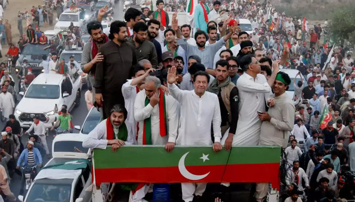 عمران خان کا انتخابی ریلی کل تک ملتوی کرنے کا اعلان
