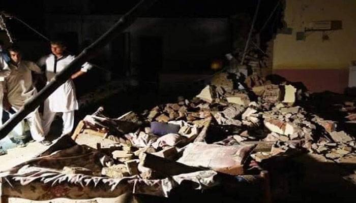 پاکستان کے مختلف علاقوں میں 6.8 شدت کا زلزلہ ، 9 افراد جاں بحق، 45سے زائد زخمی