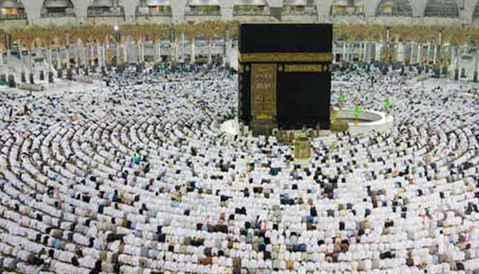 سعودی عرب، یو اے ای سمیت کئی خلیجی ریاستوں میں آج عیدالفطر منائی جا رہی ہے