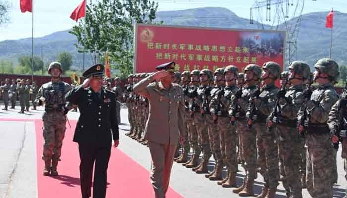 آرمی چیف جنرل عاصم منیر کا چین میں پرتپاک استقبال