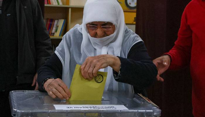ترکیہ میں صدارتی اور پارلیمانی انتخابات کیلئے ووٹنگ جاری