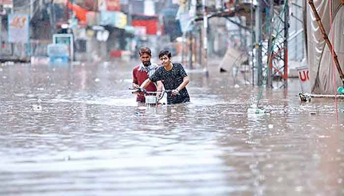 شہر لاہور میں بارش کا 30 سالہ ریکارڈ ٹوٹ گیا