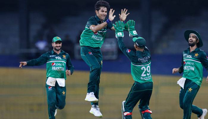ایمرجنگ ایشیا کپ: پاکستان شاہینز نے انڈیا اے کو فائنل میں شکست دیکر ٹائٹل جیت لیا