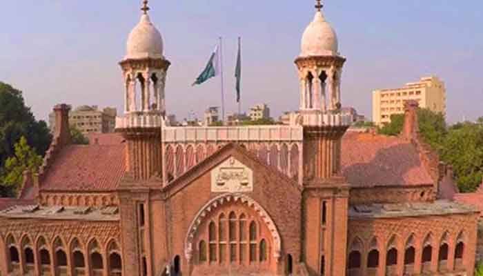 لاہور ہائیکورٹ،نجی میڈیکل کالجز میں دوران تعلیم فیس میں اضافہ غیرقانونی قرار