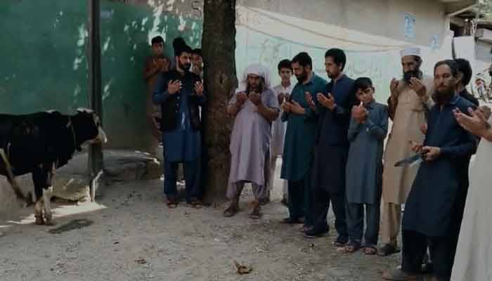 بٹگرام :چیئرلفٹ میں پھنسے افراد کیلئےخصوصی دعاوں کا سلسلہ جاری