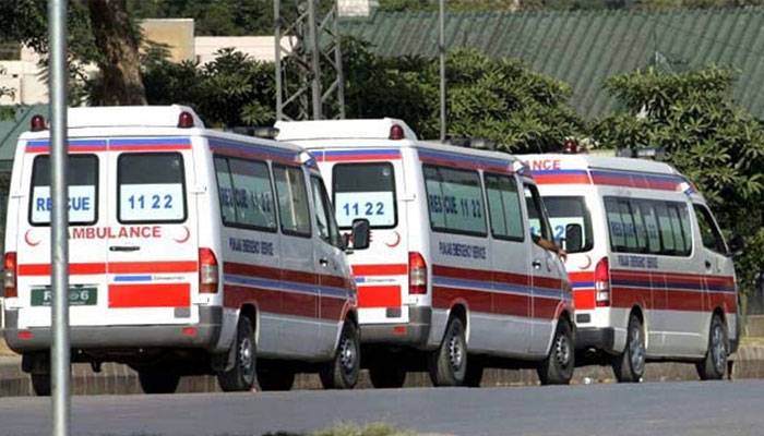 شیخوپورہ، مسافر بس الٹنے سے 7 مسافر ہلاک ، 57 شدید زخمی