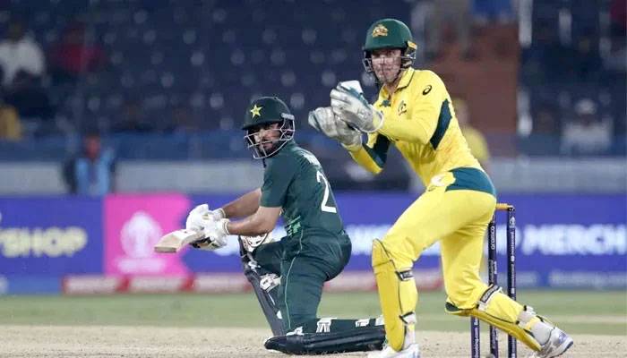 ورلڈکپ وارم اپ میچ ، آسٹریلیا نے پاکستان کو 14 رنز سے شکست دیدی