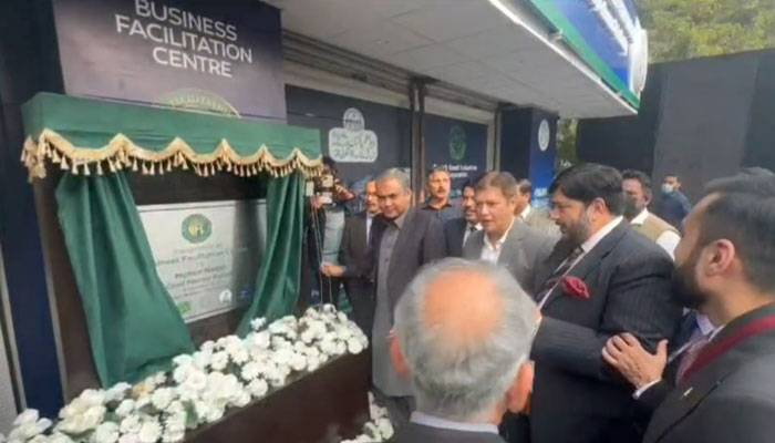 پاکستانی تاریخ میں پہلی بار سرمایہ کاروں کی سہولت کیلئے برق رفتار ون ونڈو آپریشن شروع
