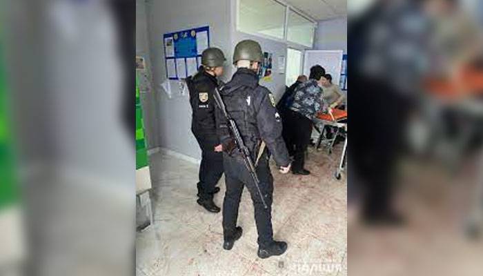 یوکرین کی ویلج کونسل میں ڈپٹی کا دستی بم سے دھماکہ ،1ہلاک ، 26 زخمی