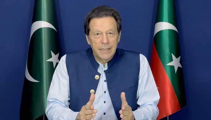 عمران خان پاکستانی معیشت کیلئے بہتر آپشن،بلومبرگ کی رپورٹ جاری