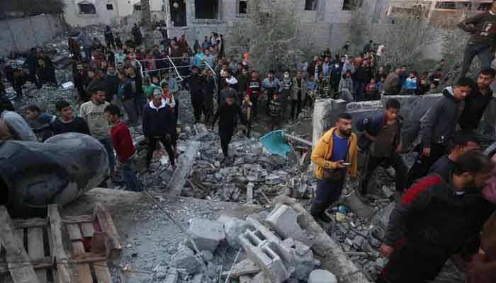 اسرائیل کے رفح میں رات گئے حملے، 92  فلسطینی شہید
