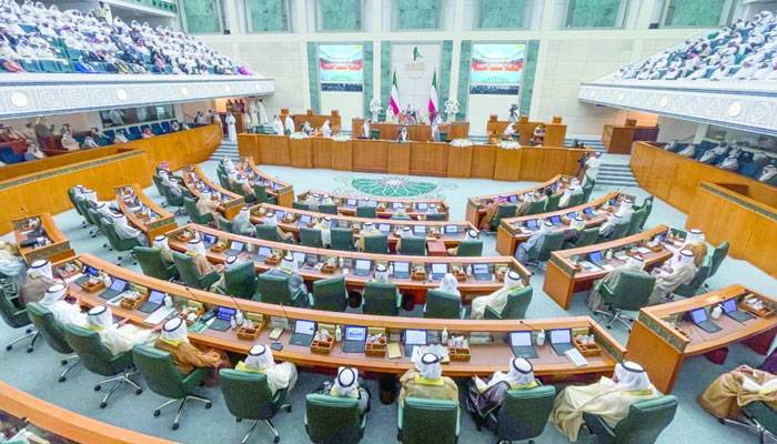 کویت میں 3 برسوں میں مسلسل تیسری بار پارلیمنٹ تحلیل کر دی گئی