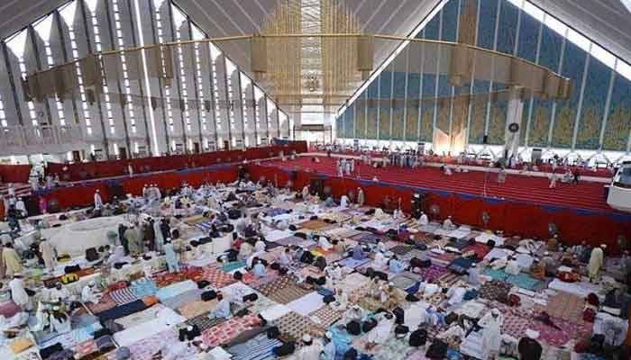 فیصل مسجد میں 10 روز کیلئے اعتکاف بیٹھنے کی فیس 5 ہزار مقرر