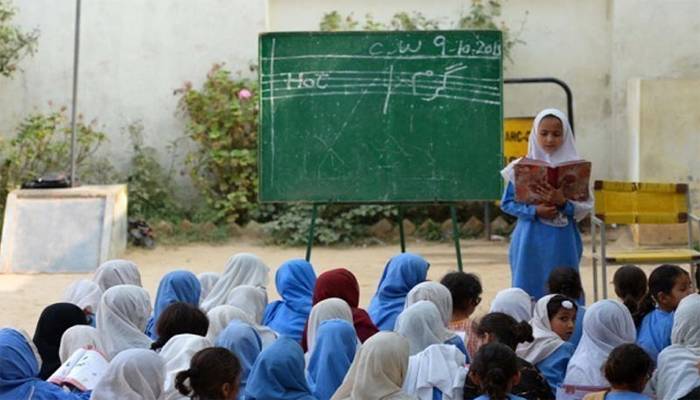 بلوچستان:تعلیمی ایمرجنسی نافذ، سرکاری کتابیں ردی میں فروخت ہونے لگیں