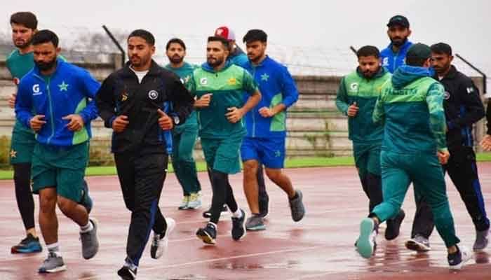 کاکول تربیتی کیمپ: اعظم خان دوڑ کے مقابلے میں مشکلات کا شکار