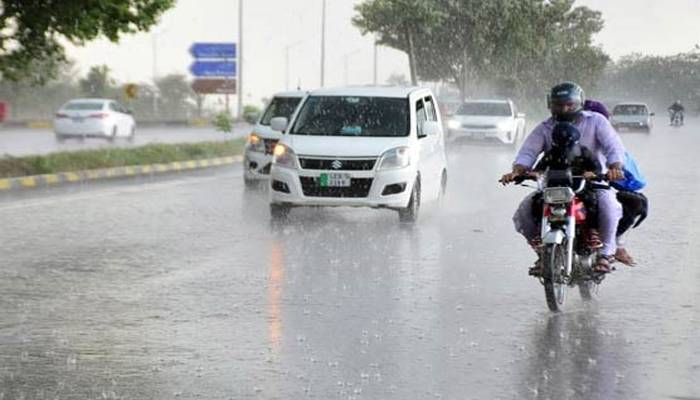 لاہور میں گرج چمک کیساتھ آج بھی بارش ، محکمہ موسمیات نےخوشخبری سنادی