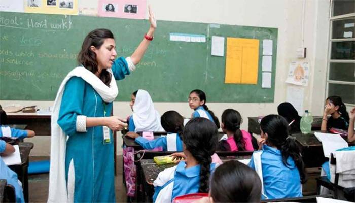 پنجاب:اساتذہ کے تبادلوں پر پابندی ہٹانےکافیصلہ