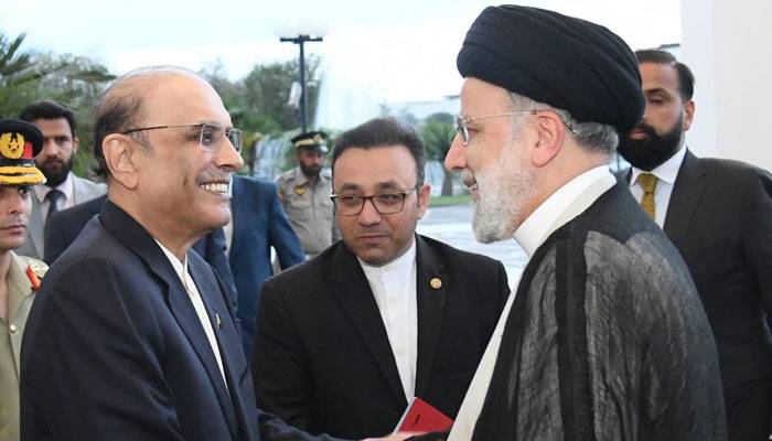 صدر آصف زرداری  کی  ایرانی صدر سے  ملاقات، باہمی دلچسپی کے امور پر تبادلہ خیال