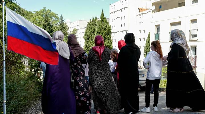 روس نےشہریت حاصل کرنے کیلئےمسلم خواتین پر عائد پابندی ہٹا دی