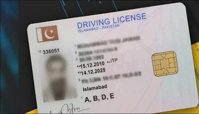اسلام آباد میں ڈرائیونگ لائسنس کی فیسوں میں بڑا اضافہ کر دیا گیا 