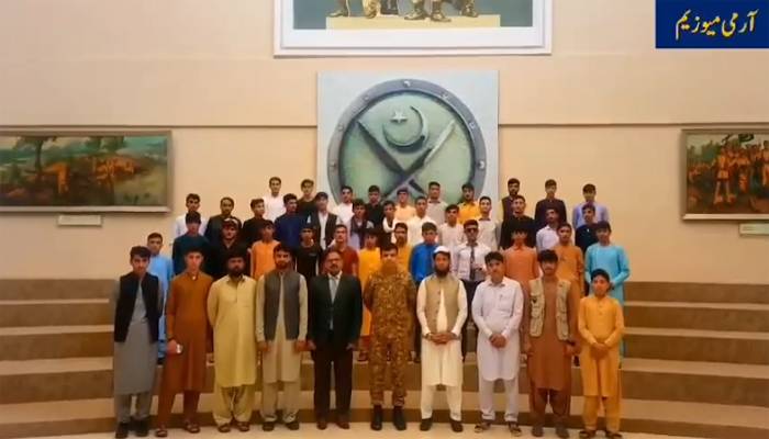 شمالی وزیرستان کے طلباء کا اسلام آباد،لاہور کے تفریحی و سیاحتی مقامات کا دورہ