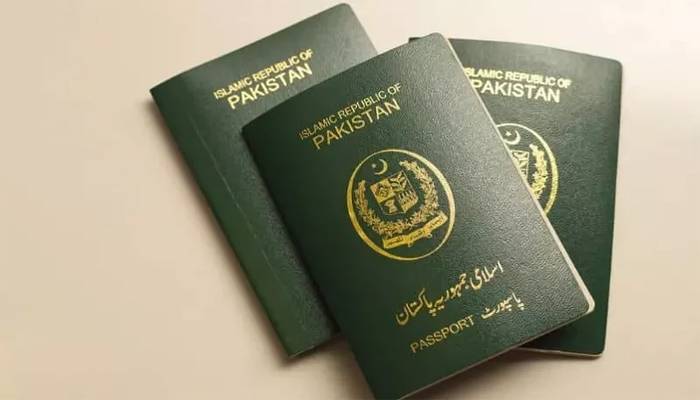 اوورسیز پاکستانیوں کو ارجنٹ پاسپورٹ 7 روز میں جاری کرنے کا حکم