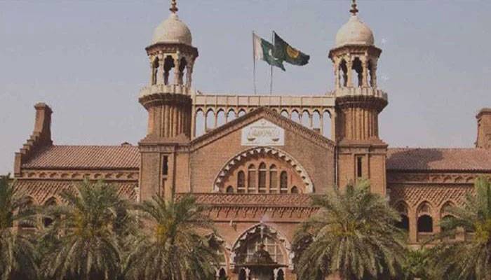 لاہور: پی ٹی آئی کو ورکرز کنونشن کی اجازت  کا معاملہ، ہائیکورٹ نے درخواست ڈی سی کو بھیج دی