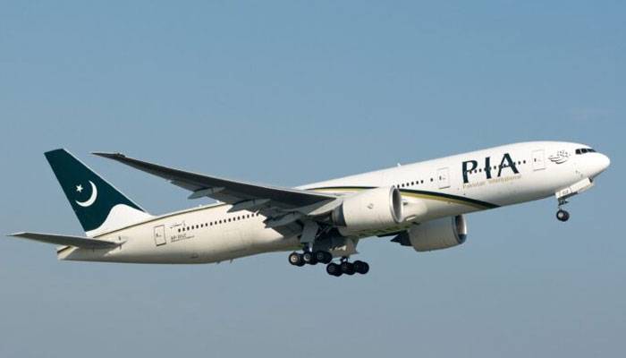 پی آئی  اے نے فیصل آباد ، کراچی کے درمیان فضائی رابطہ بحال کردیا