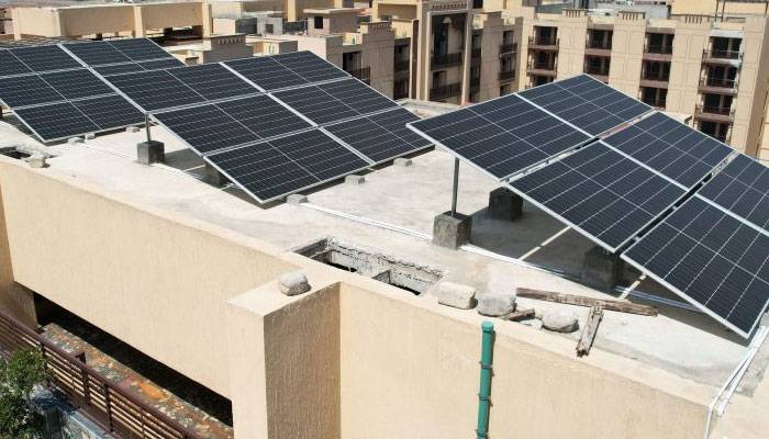 سندھ بجٹ:  حکومت  عوام کو سولر کے ذریعے مفت بجلی دے گی