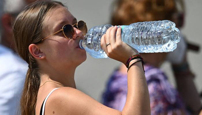 drinking water in plastic bottle is harmful